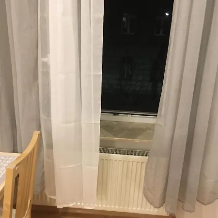 Space Apartment *