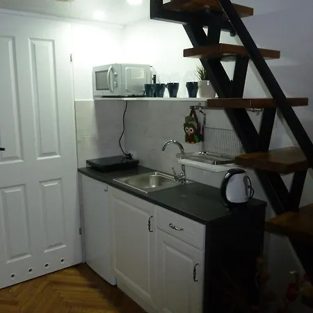 Space Apartment *