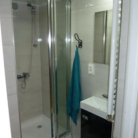 Space Apartment *